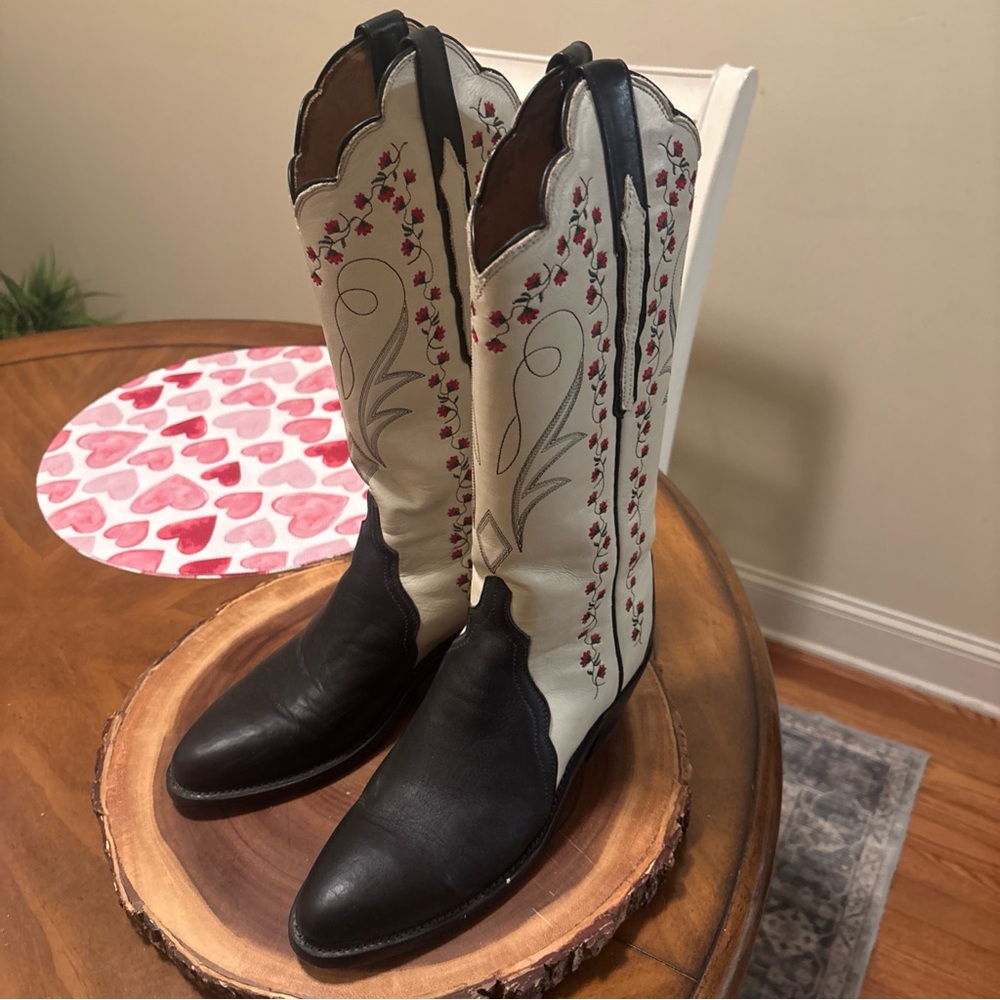 Lucchese Black & Cream Western Embroidered Heel Boots
